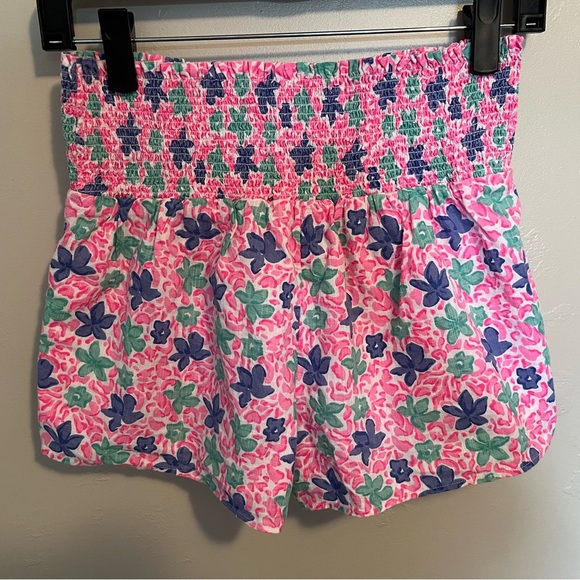 Vineyard Vines Plumeria Smocked Pull-On Shorts - Malibu Pink - Picture 6 of 9